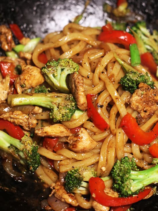 (R)Yaki Udon