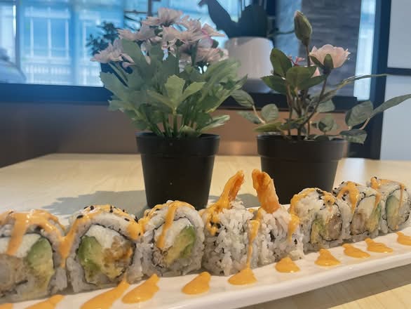 (R)TNT Roll (8pcs)
