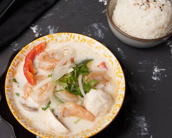 Soupe de Coco Thaïlandaise / Thai Coconut Soup / Súp  COCO