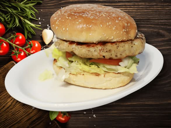 Homemade Chicken Burger (8 oz)