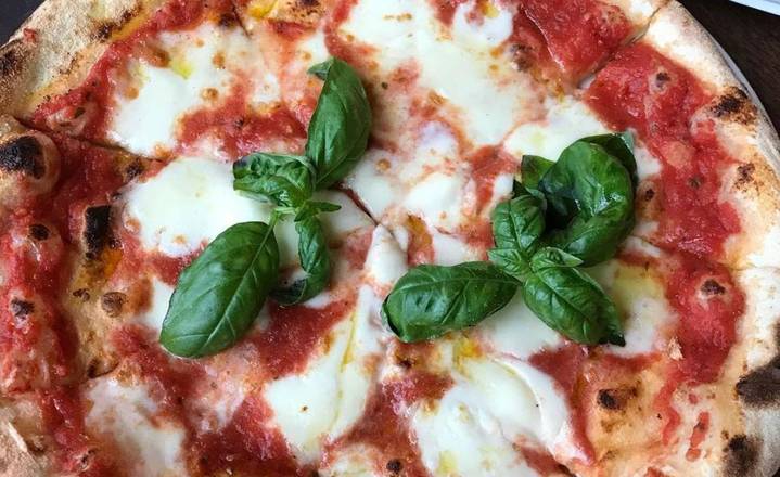 PIZZA MARGHERITA