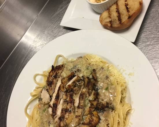 Fettuccine Alfredo