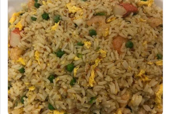 dry garlic seafood fried rice