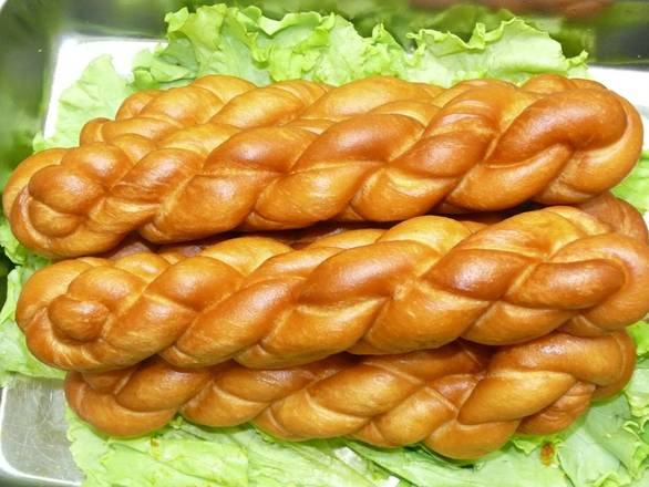 Fried Chinese Honey Dough Twist (Mahua)