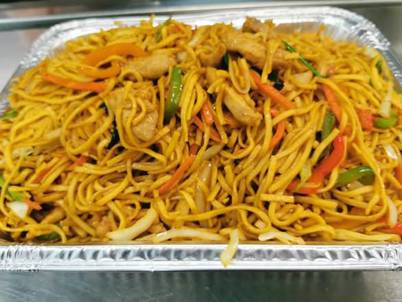 Tray-Hakka Chow Mein Noodles