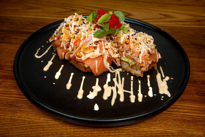 Sushi Pizza