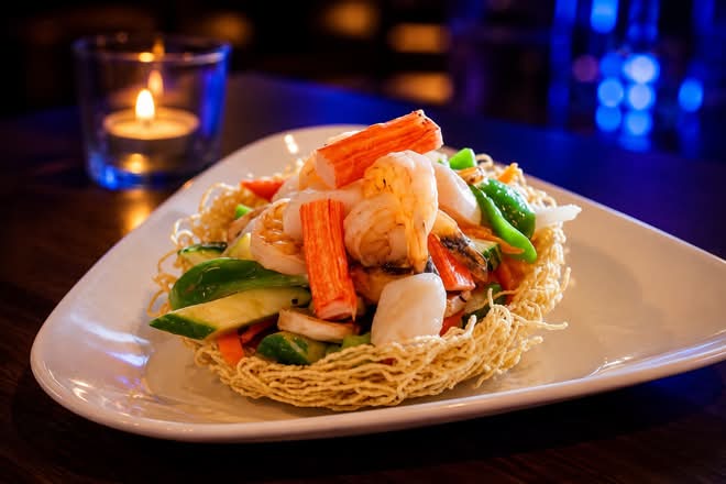 Nouilles croustillantes aux fruits de mer / Seafood Crispy Noodles