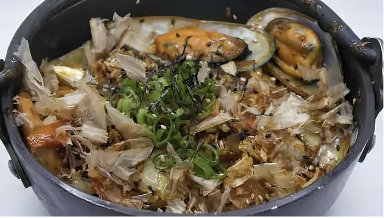 Spicy Yaki Udon (Seafood)
