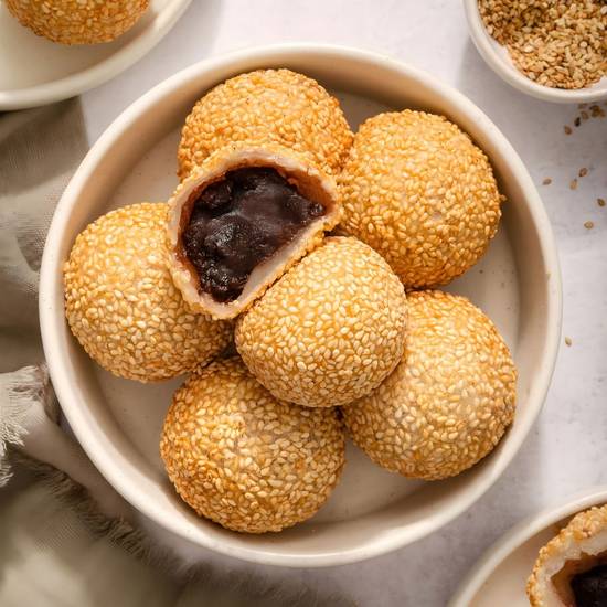 D2 ：Sesame Balls (5pc)