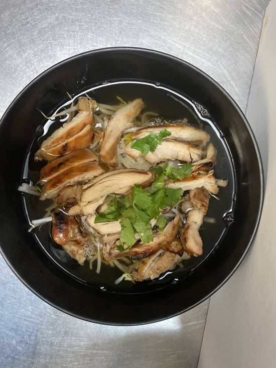 Soupe Tonkinoise Poulet Grillé / Grilled Chicken Tonkinese Soup
