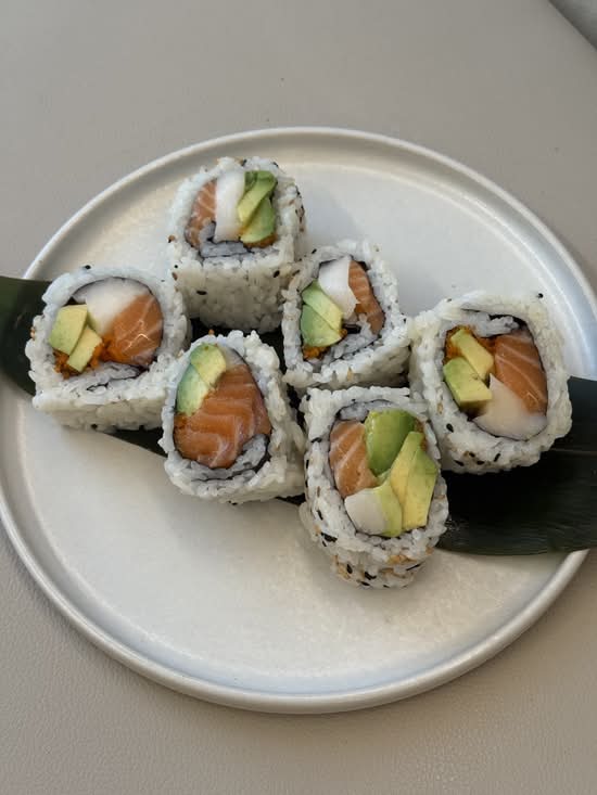 New York Roll (6 pcs)