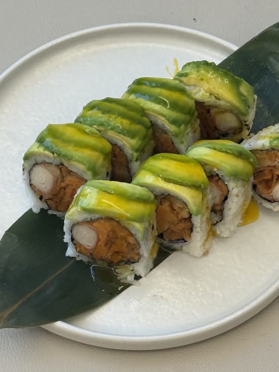 Miss Hawaii Roll (8 pcs)