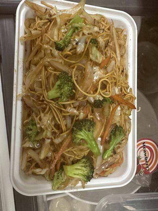 Stir Fried House Lo Mein Noodles