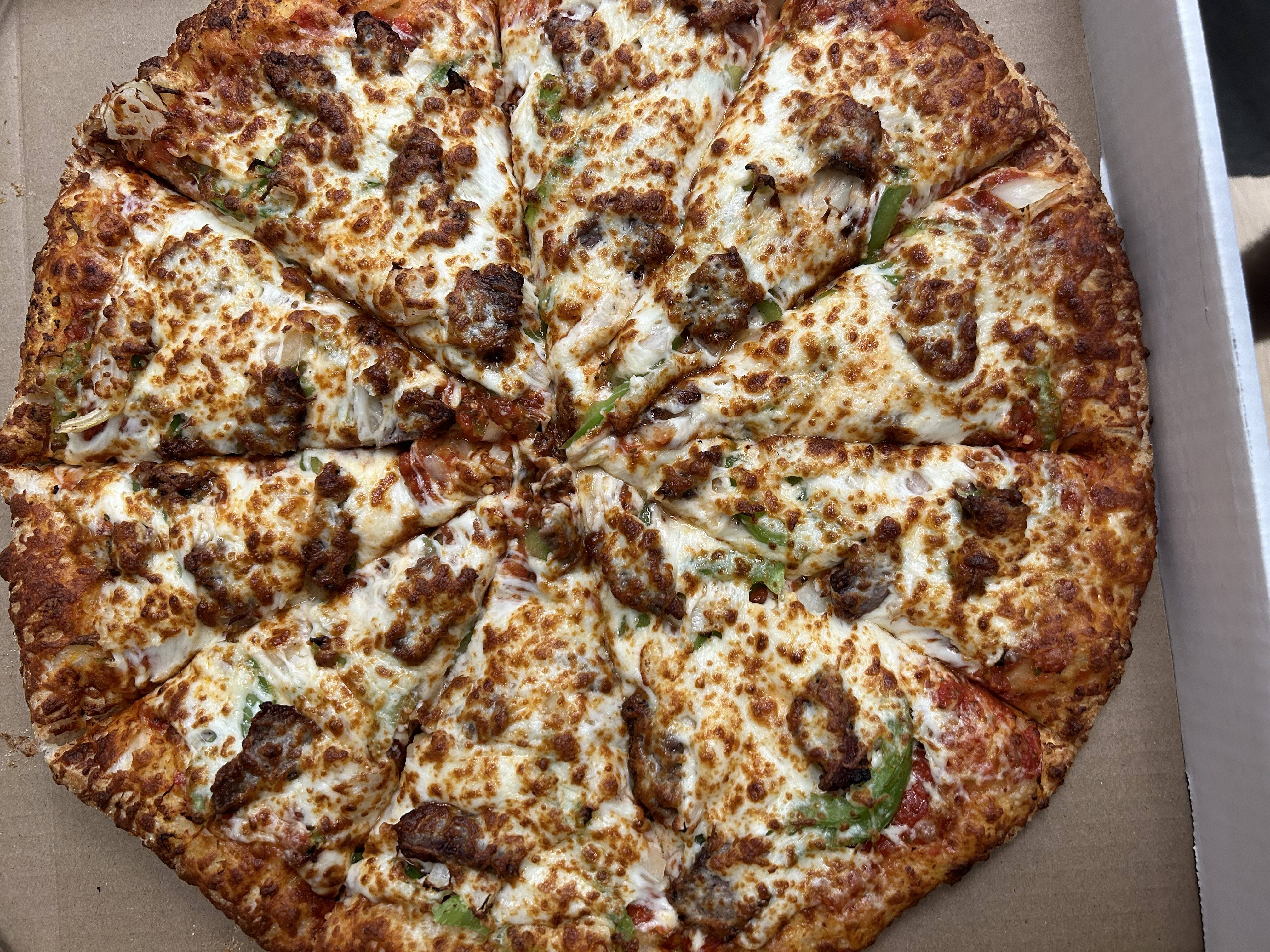 Philly cheesesteak pizza