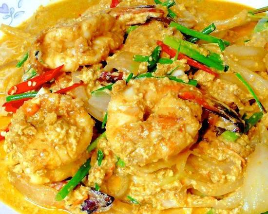 Goong Pad Pong Garee