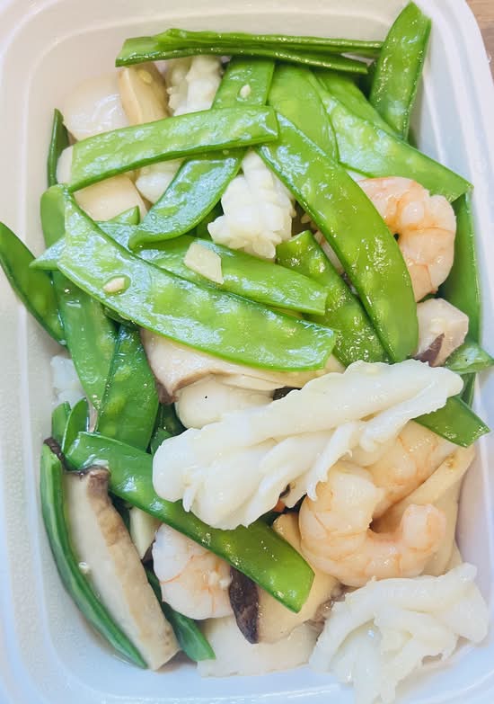 Seafood Combination with Snow Peas and King Mushroom
