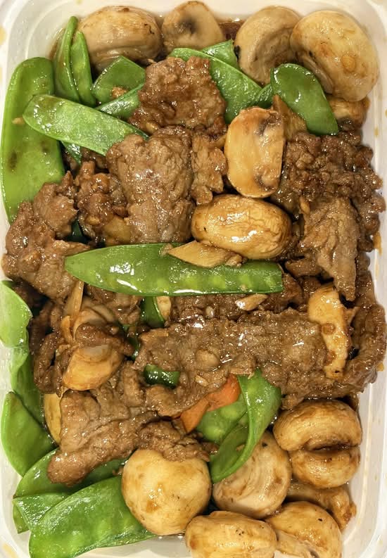 Sauteed Beef with Snow Peas and Mushroom