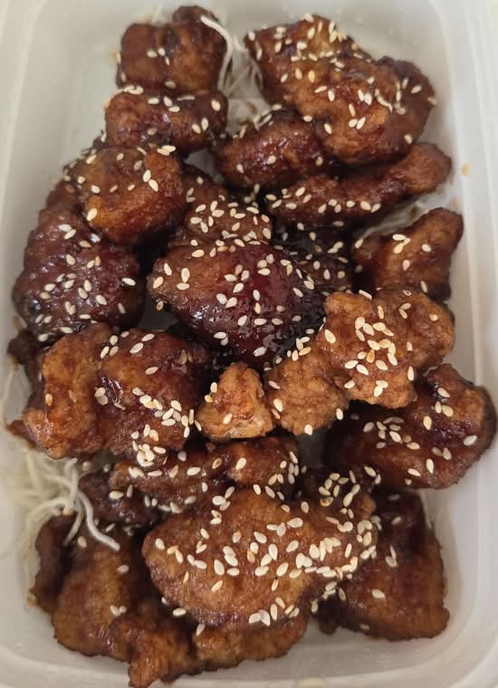 Crispy Honey Chicken with Sesame Seed