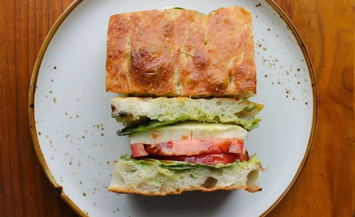 Sandwich Caprese