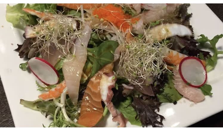 Sashimi Salad