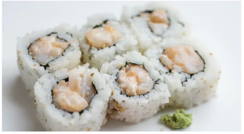 Chopped Scallop Roll