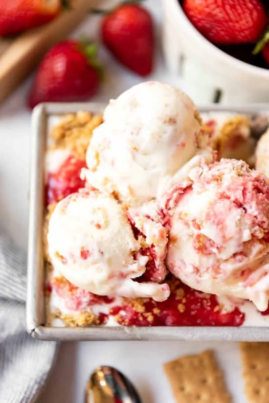 Strawberry Cheesecake Gelato