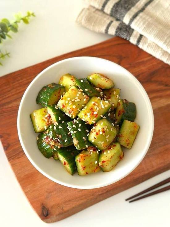 Spicy cucumber salad