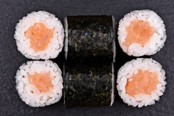 Smoked Salmon Roll