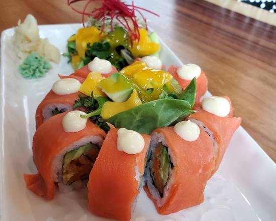 Smoked Salmon Lover Roll