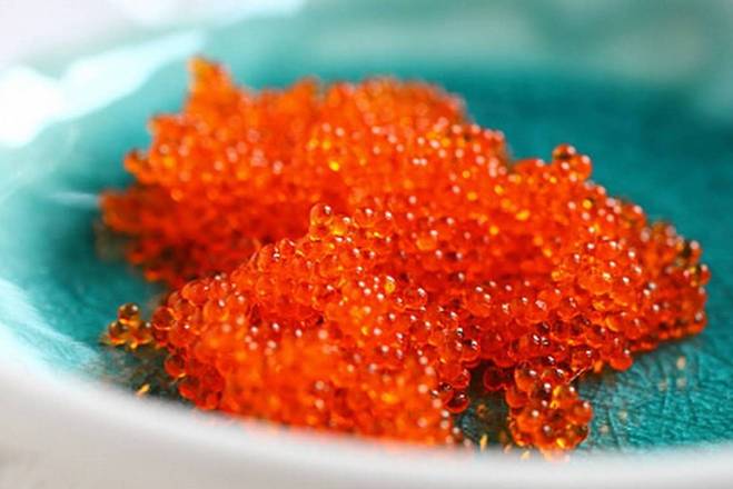 Tobiko on top