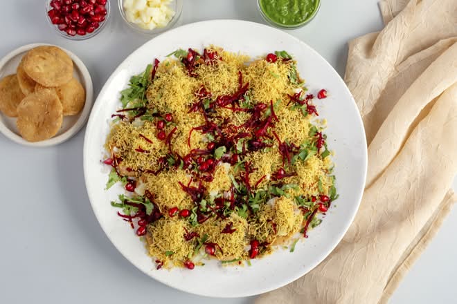 Sev Poori (10 Pcs)
