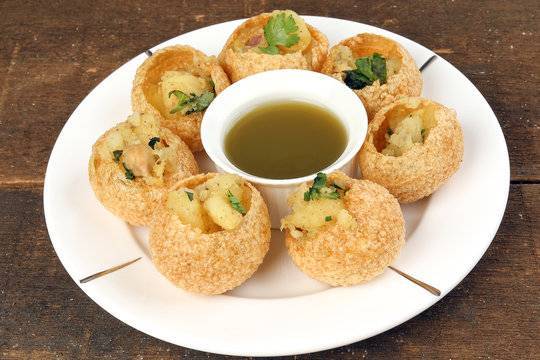 Gol Gappay