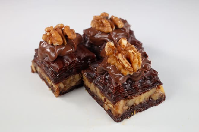 Chocolate Baklava Walnut (1/4Kg)