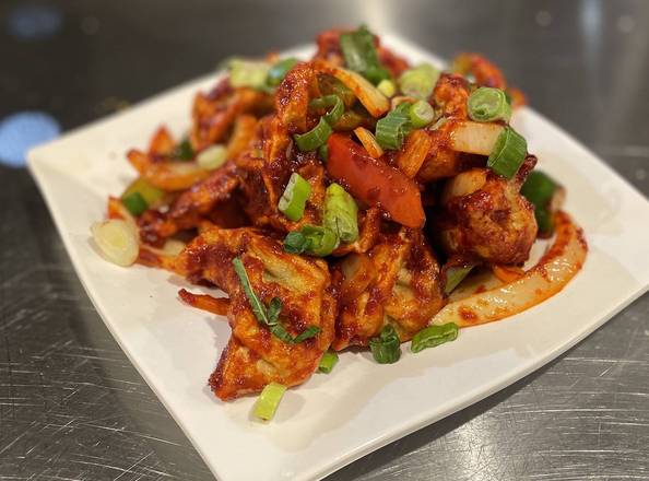 Chilli Garlic Chicken Momos
