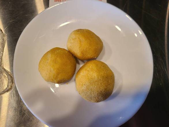 Besan Ladoo