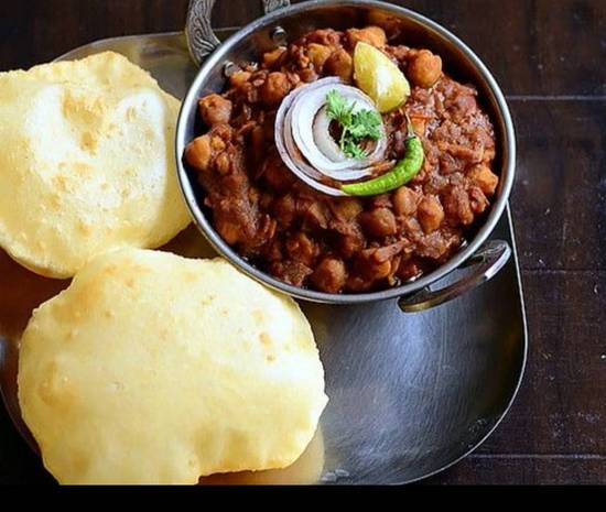 Chole Puri