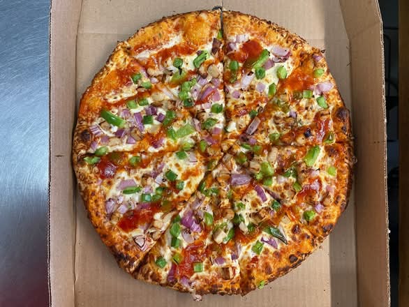 Bbq chicken pizza