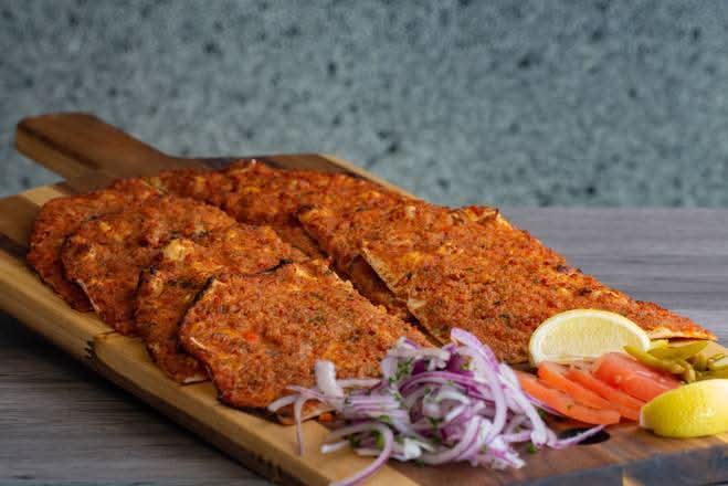 Lahmacun (1 portion)
