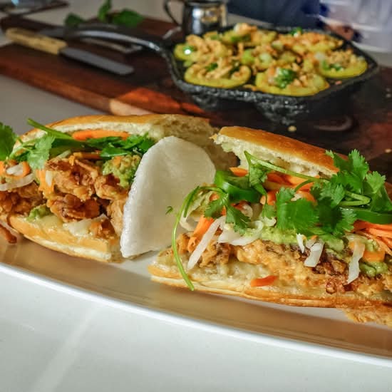 Bánh mì soft shell crab