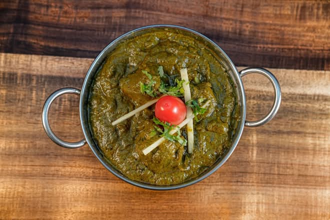 Saag Chicken