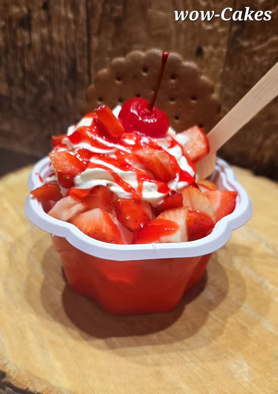 Coupe Aux Fraises (pick up only)