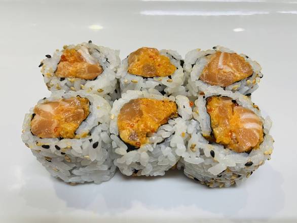 D10. Spicy Salmon Roll