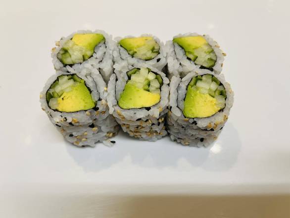 D18. Avocado+Cucumber Roll