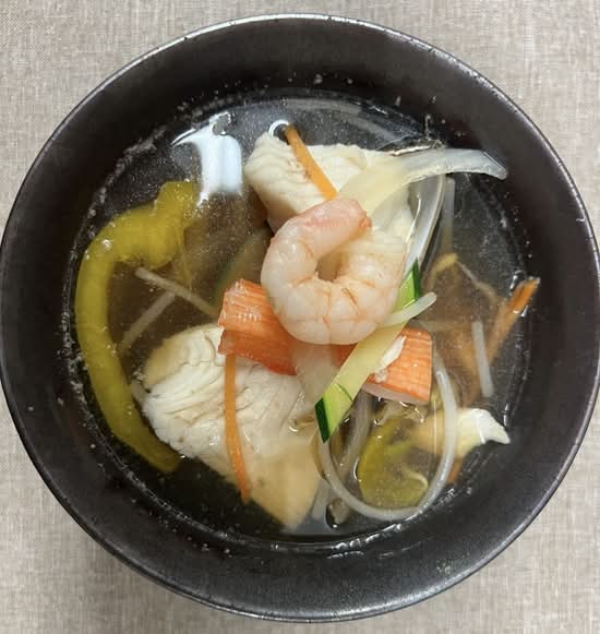 B6. Seafood Soup