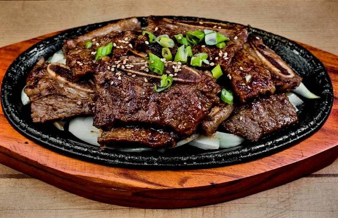 Gal-bi-gu-ee (Korean BBQ Short Ribs)/ 갈비구이
