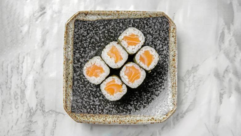 Salmon Hosomaki