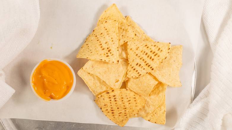 Chips & Queso