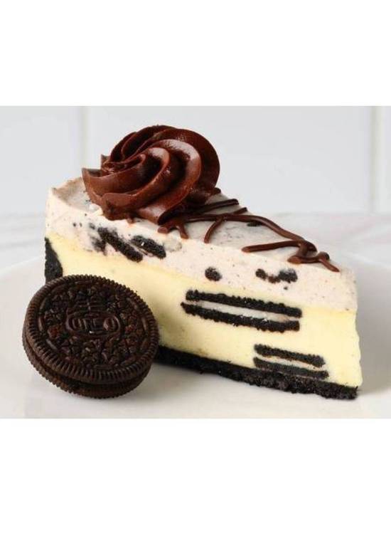 Oreo Cheesecake Slice