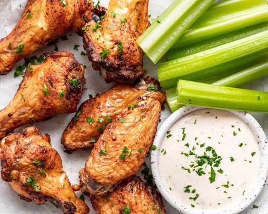 Chicken Wings (hot | Honey Garlic | Salt & Pepper | Caesar)