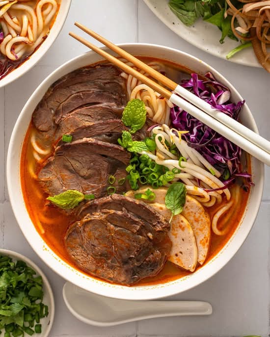 Hue Style Spicy Noodles Soup